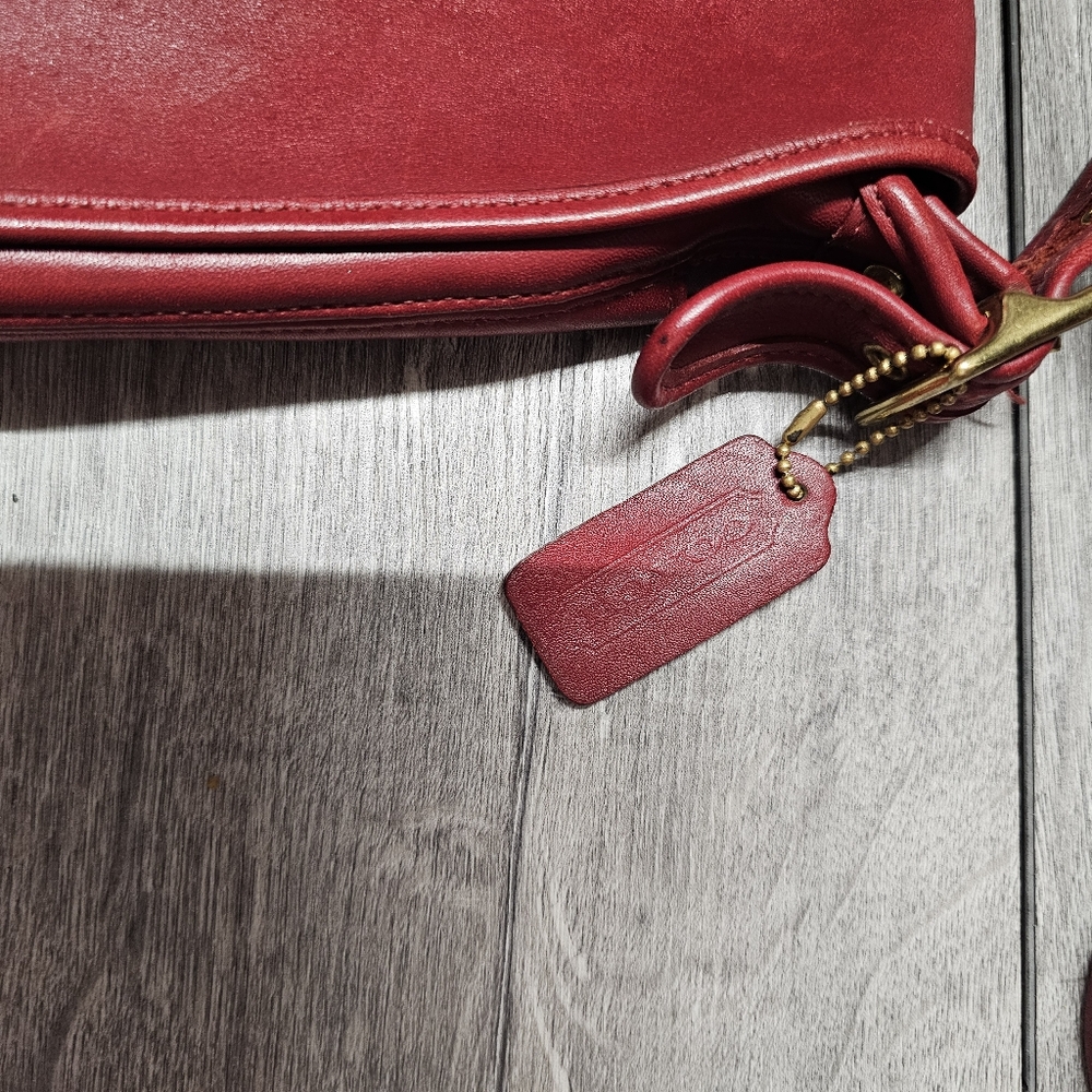 Coach EUC Bags Vintage Legacy Companion Flap #9715 Red Crossbody Bag A Gem - Picture 3 of 12